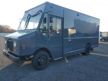  Salvage Freightliner Mt45