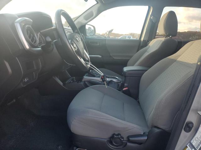 Toyota Tacoma Double Cab Image 6