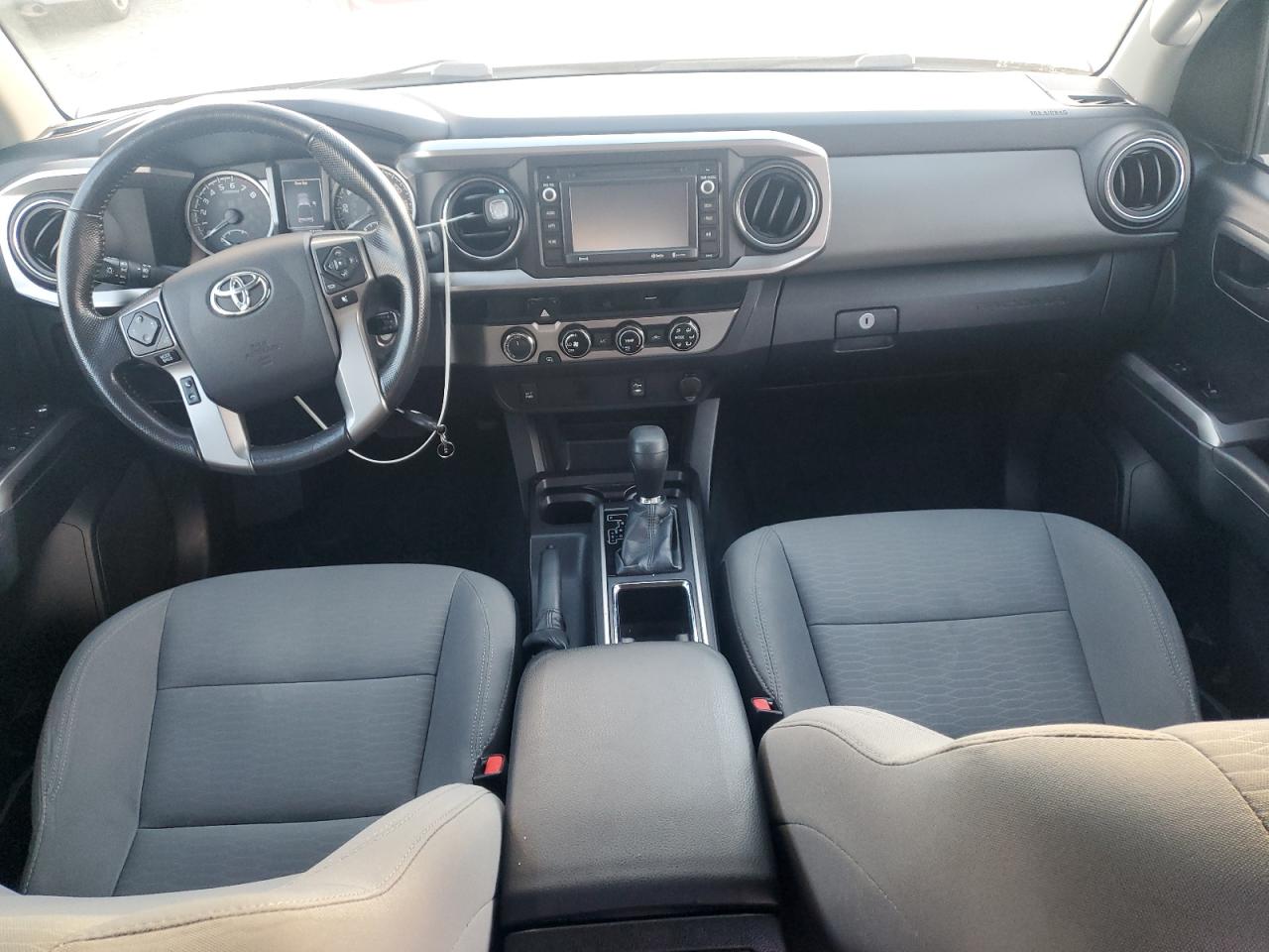 Toyota Tacoma Double Cab Image 7