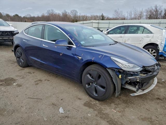 Tesla Model 3 Image 9