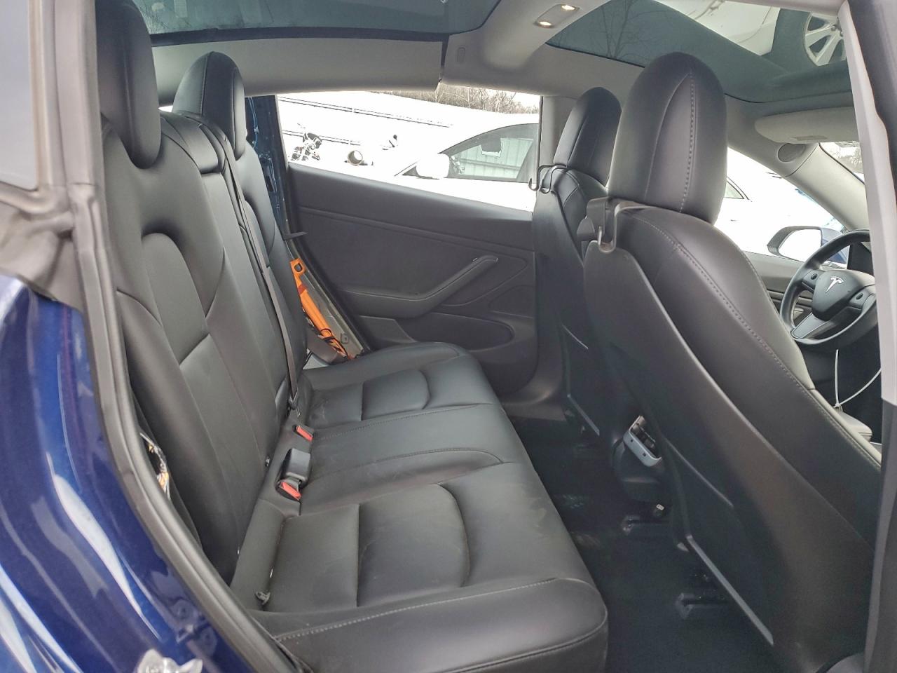 Tesla Model 3 Image 2