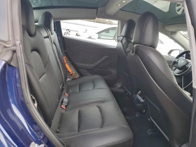 Tesla Model 3 Image 2