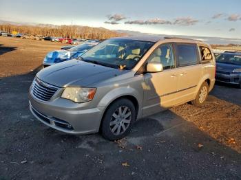  Salvage Chrysler Minivan