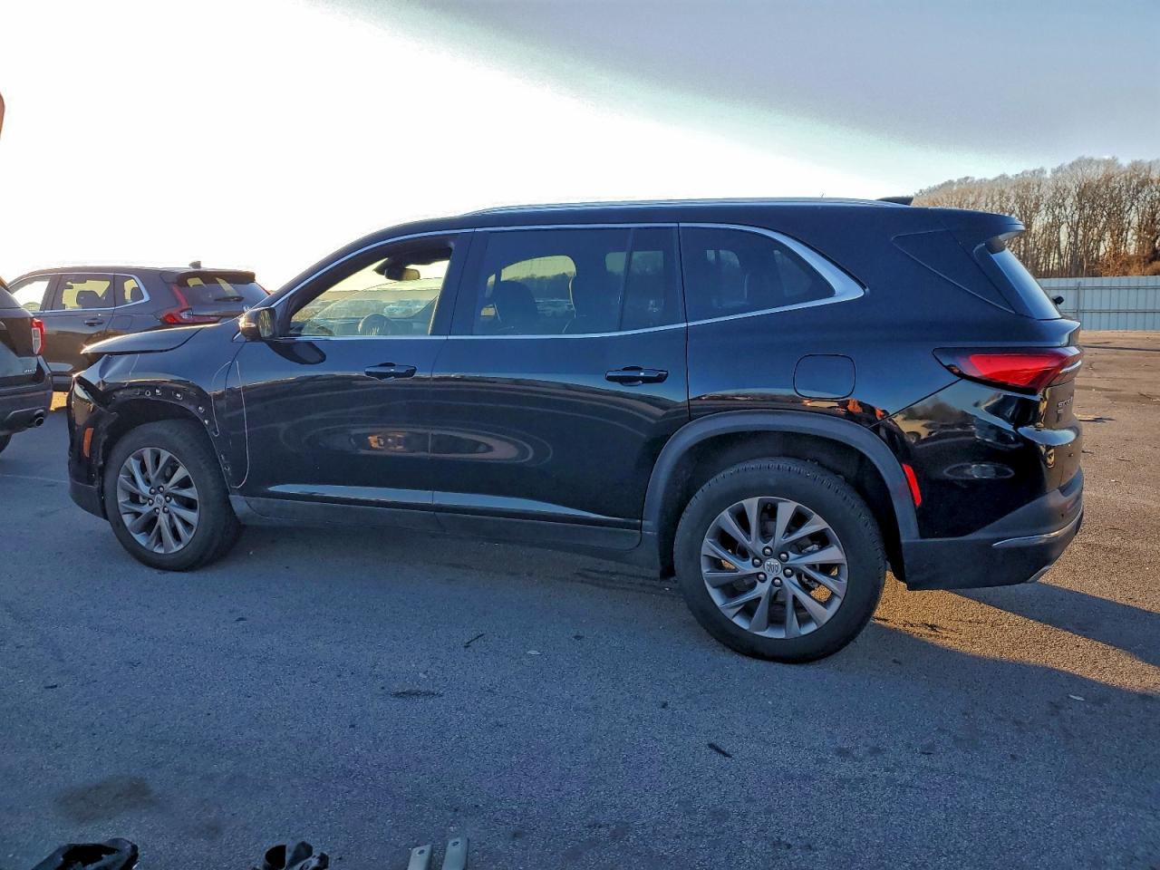 Buick Enclave Preferred Image 2