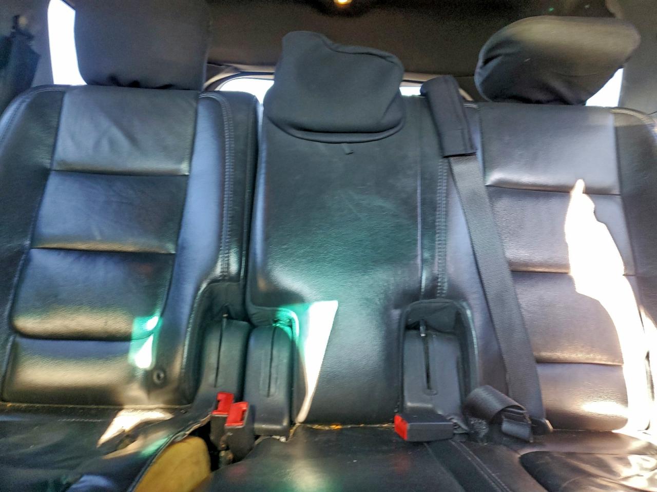 Ford Explorer Xlt Image 2