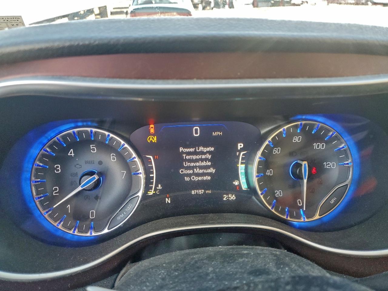 Chrysler Pacifica Limited Image 2