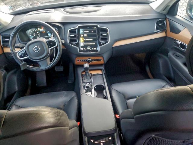 Volvo XC90 T6 Momentum Image 9