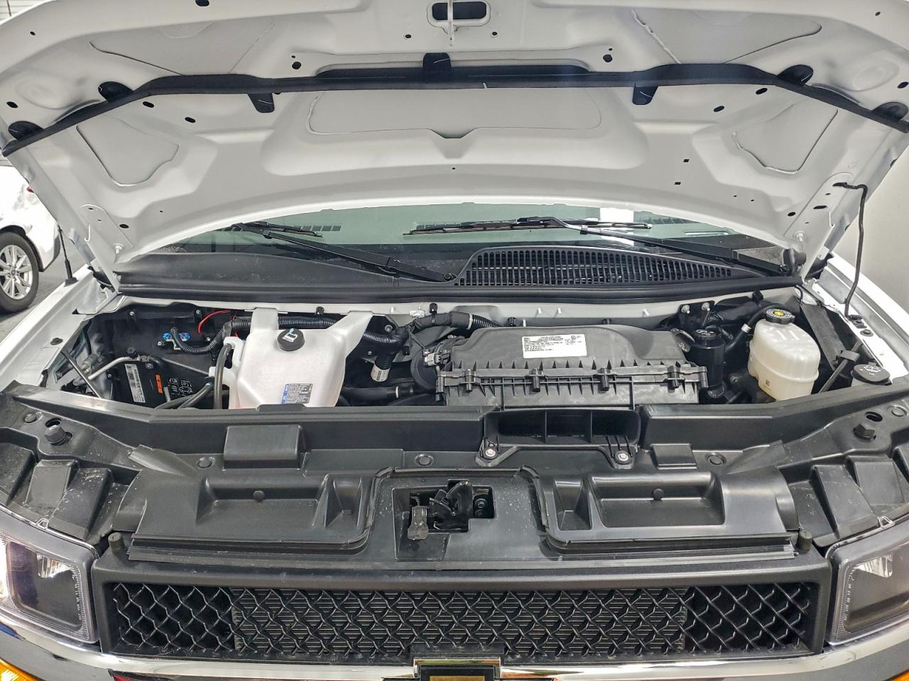 Chevrolet Express Lt Image 10