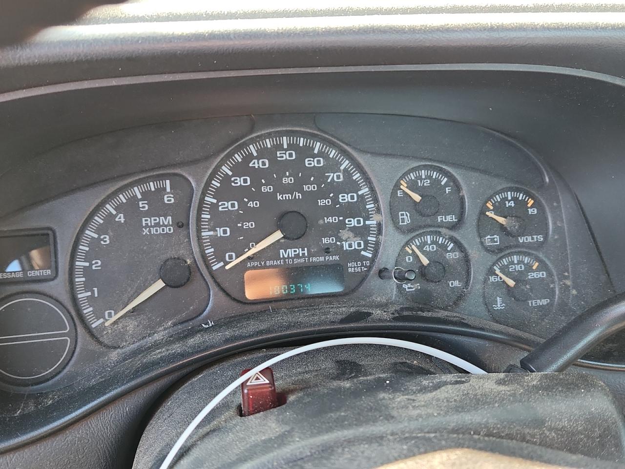 Chevrolet Silverado K1500 Image 4