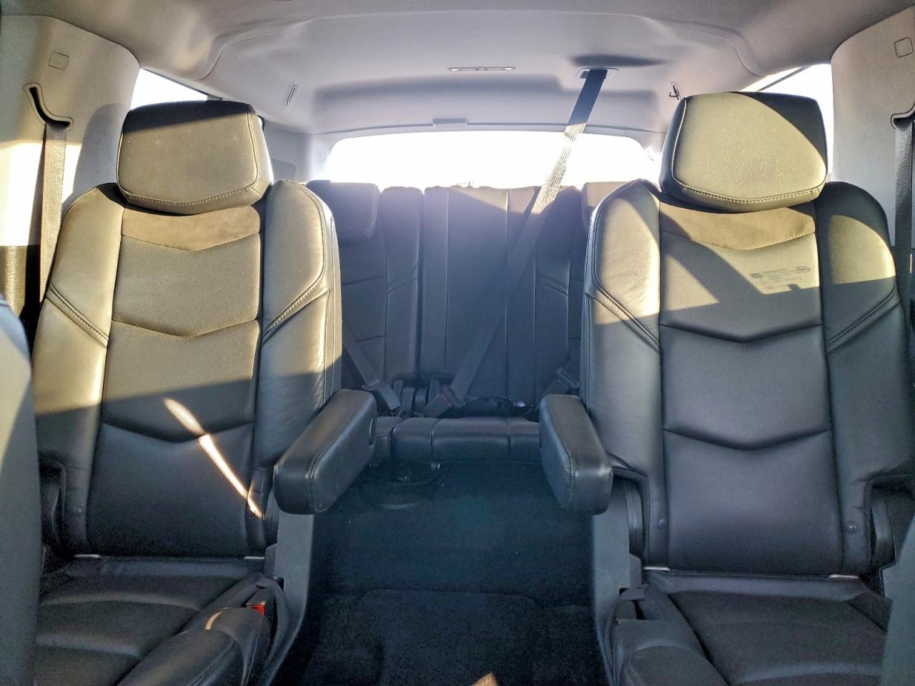 Cadillac Escalade Esv Premium Luxury Image 6