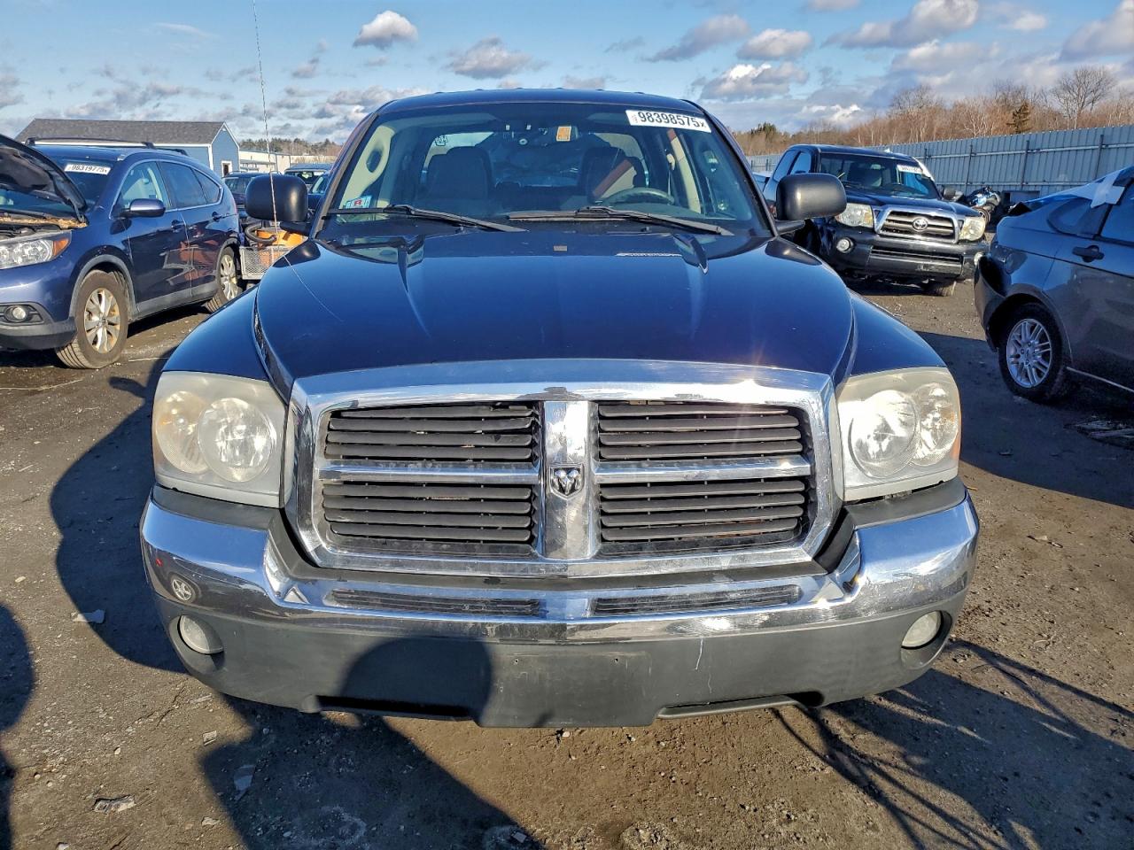Dodge Dakota Quad Slt Image 2