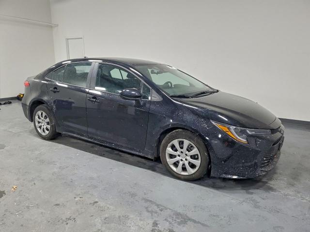 Toyota Corolla Le Image 10