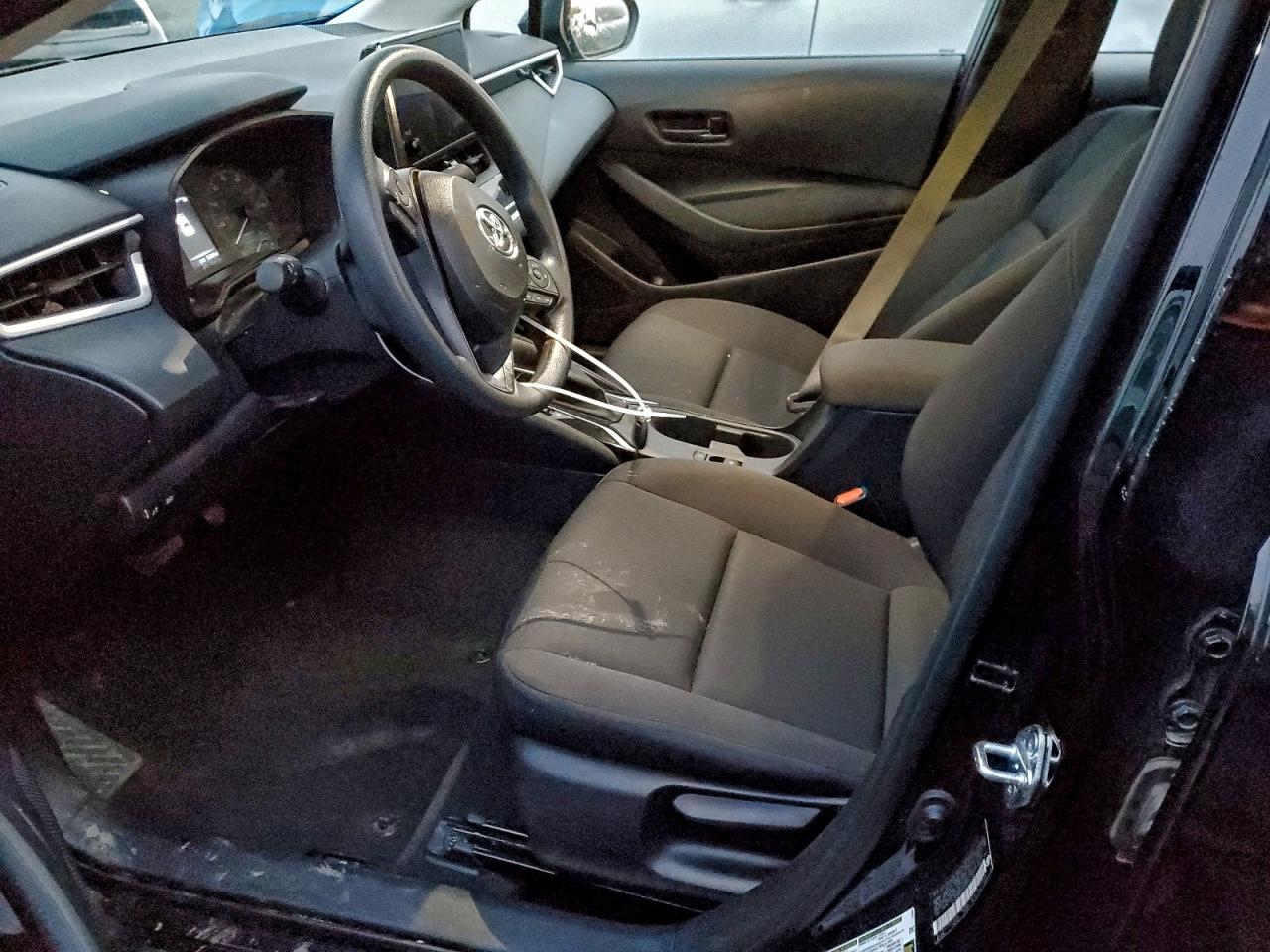 Toyota Corolla Le Image 7