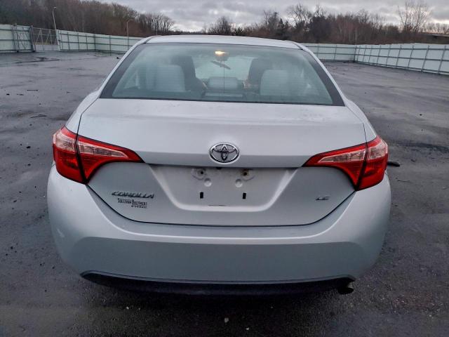 Toyota Corolla L Image 4