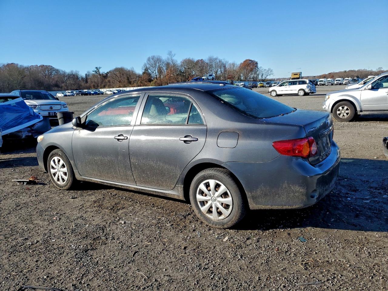 Toyota Corolla Base Image 6