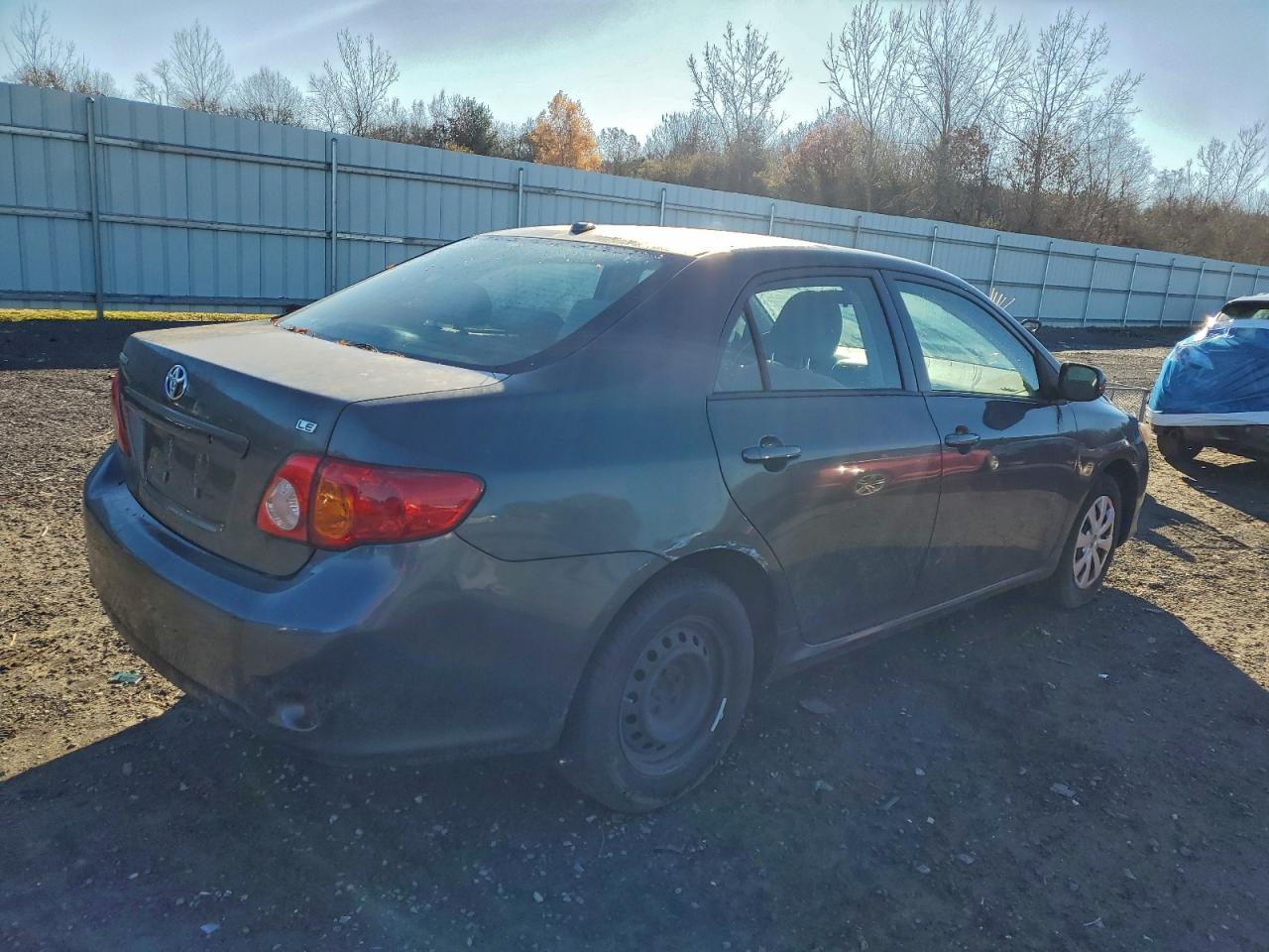 Toyota Corolla Base Image 4