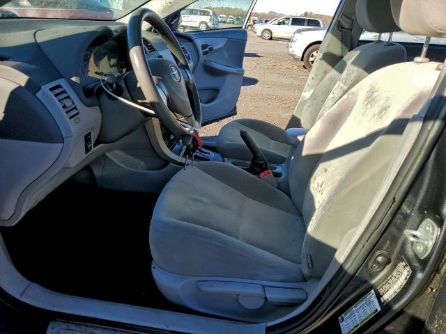 Toyota Corolla Base Image 7