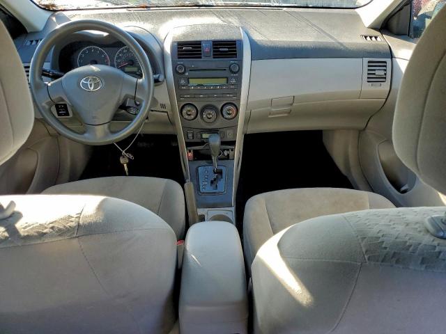 Toyota Corolla Base Image 12