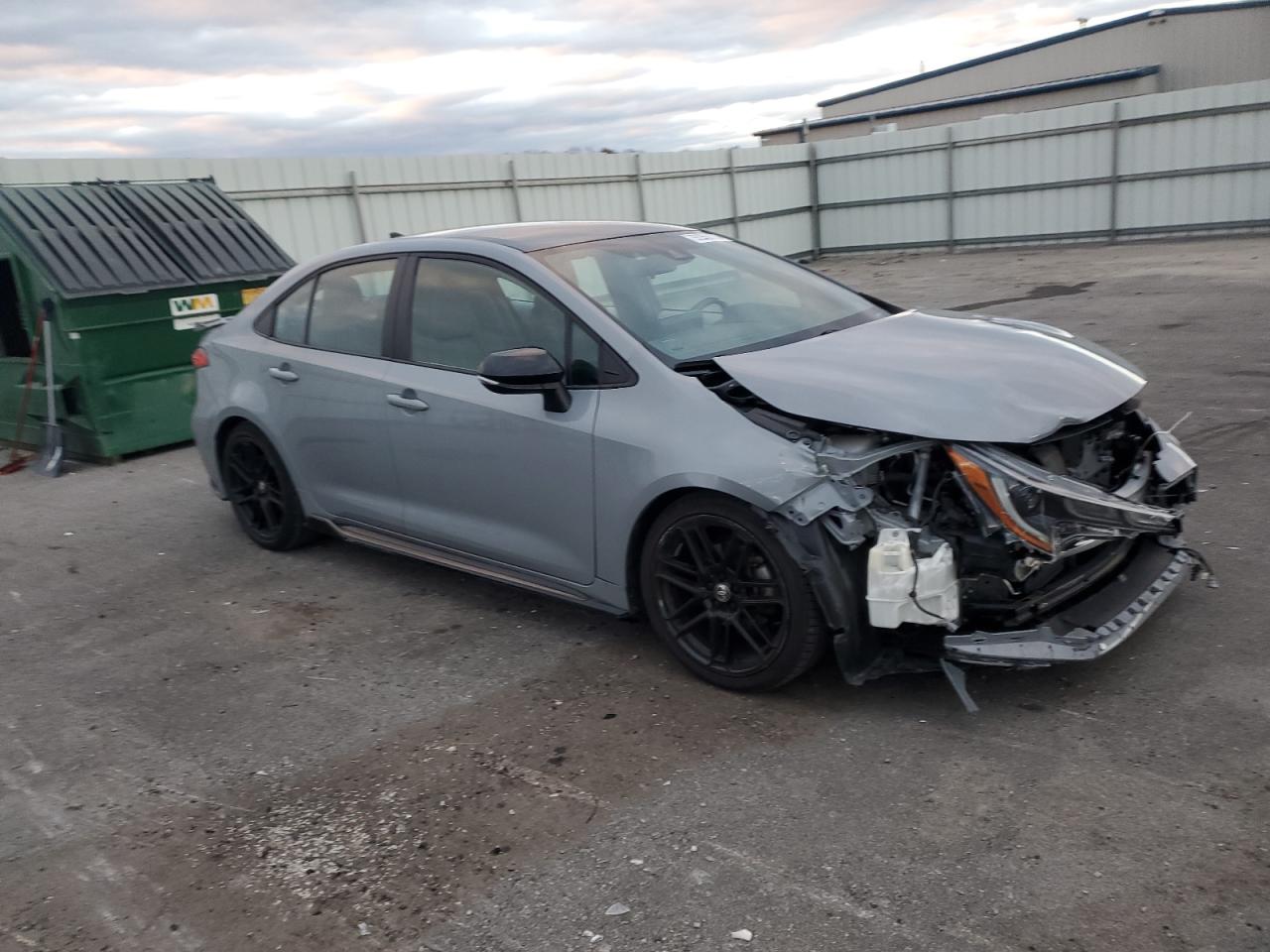 Toyota Corolla Se Image 6