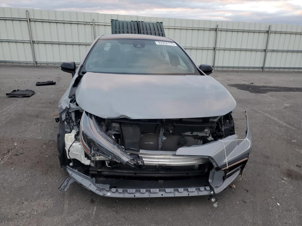 Toyota Corolla Se Image 2