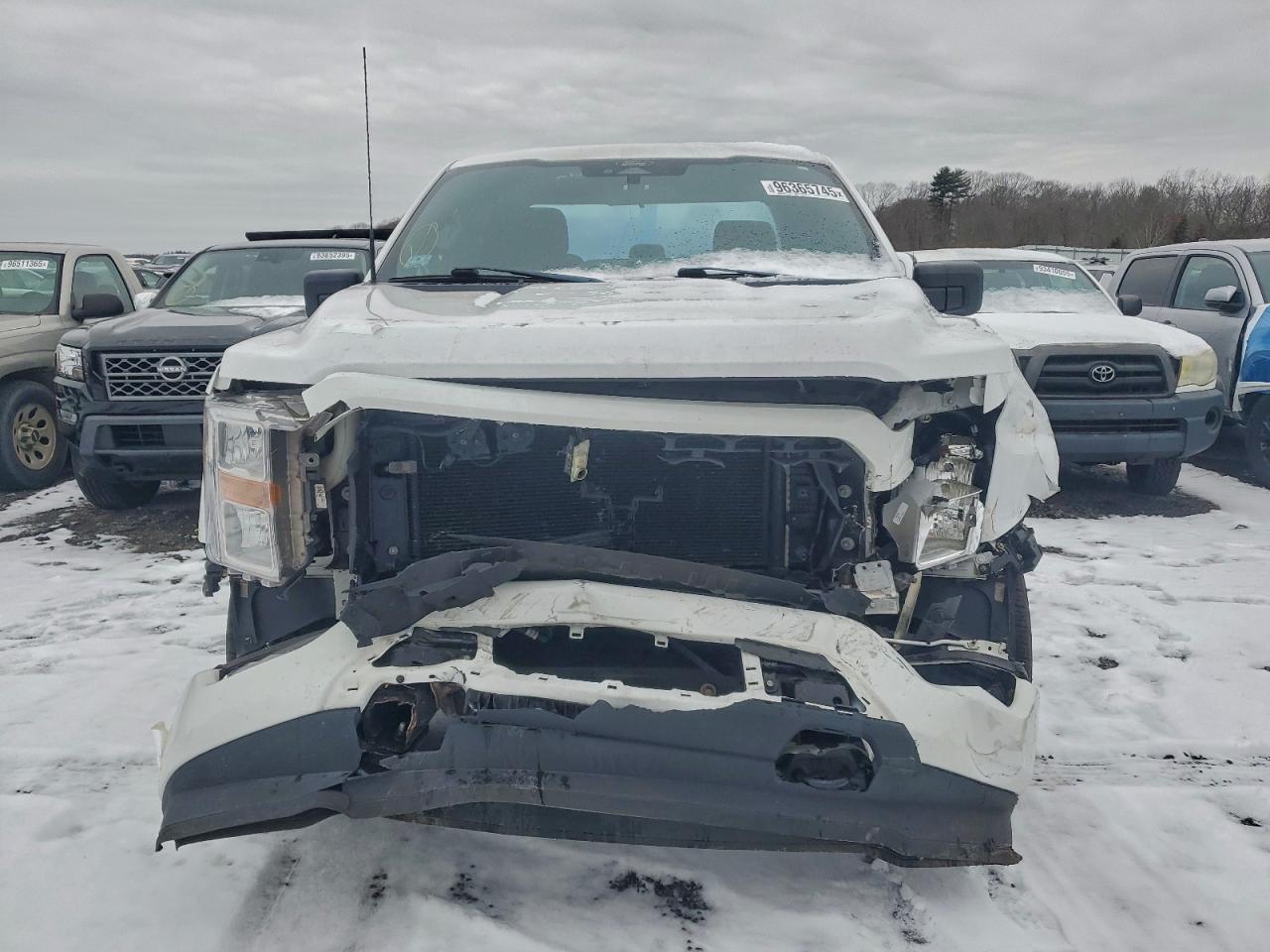 Ford F-150 Super Cab Image 8