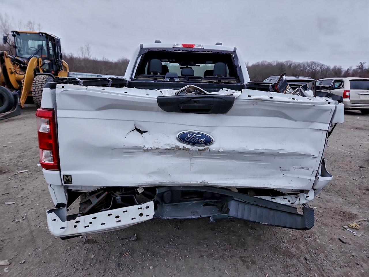 Ford F-150 Super Cab Image 10