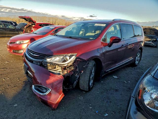  Salvage Chrysler Pacifica