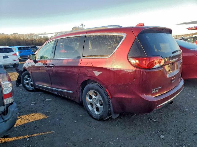 Chrysler Pacifica Hybrid Touring L Image 6
