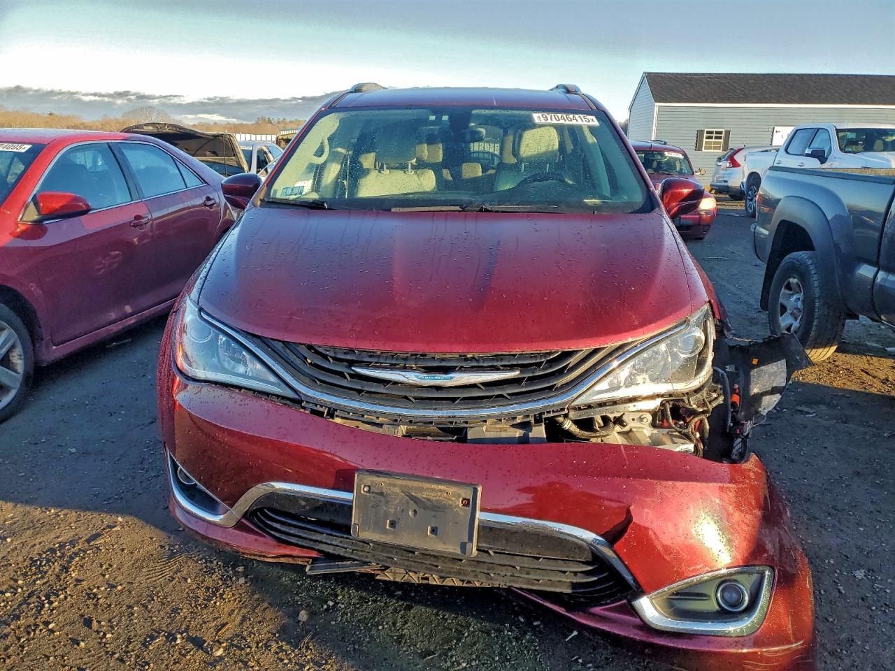 Chrysler Pacifica Hybrid Touring L Image 3
