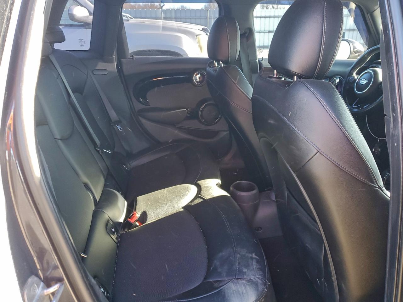 MINI Cooper S Image 8