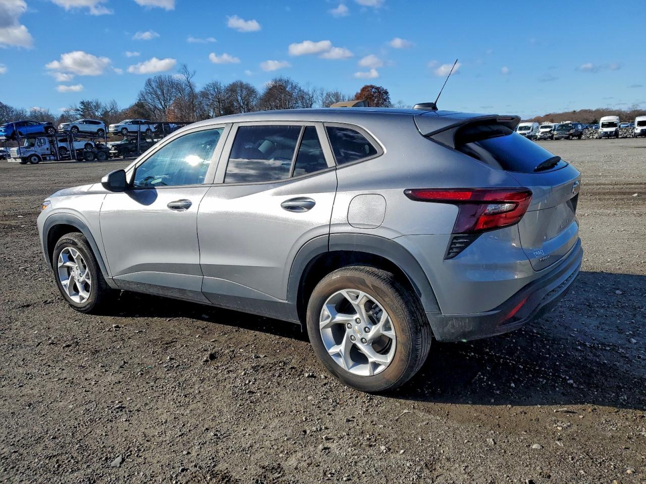 Chevrolet Trax Ls Image 13