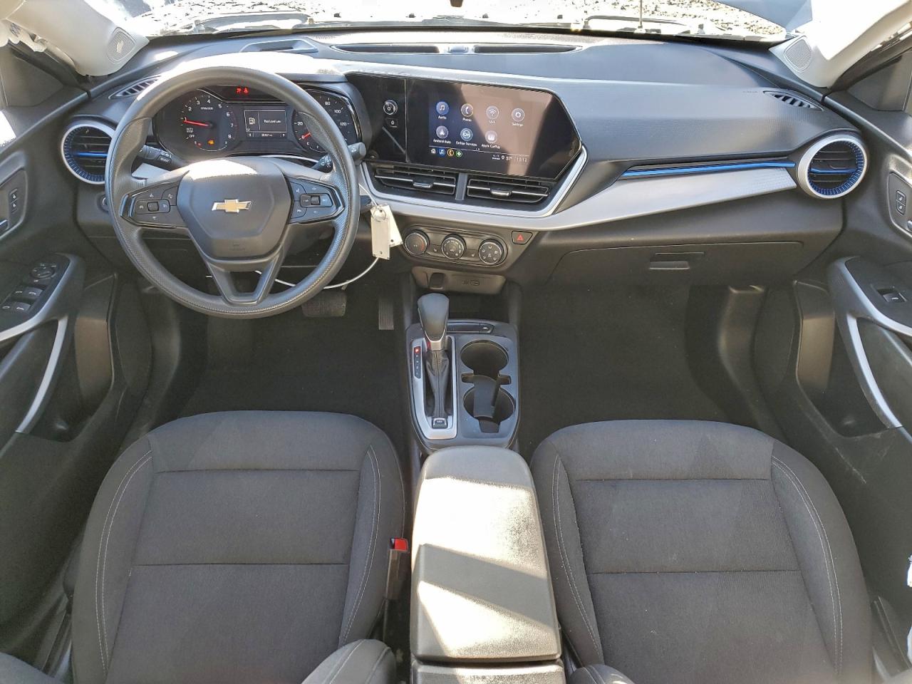 Chevrolet Trax Ls Image 5
