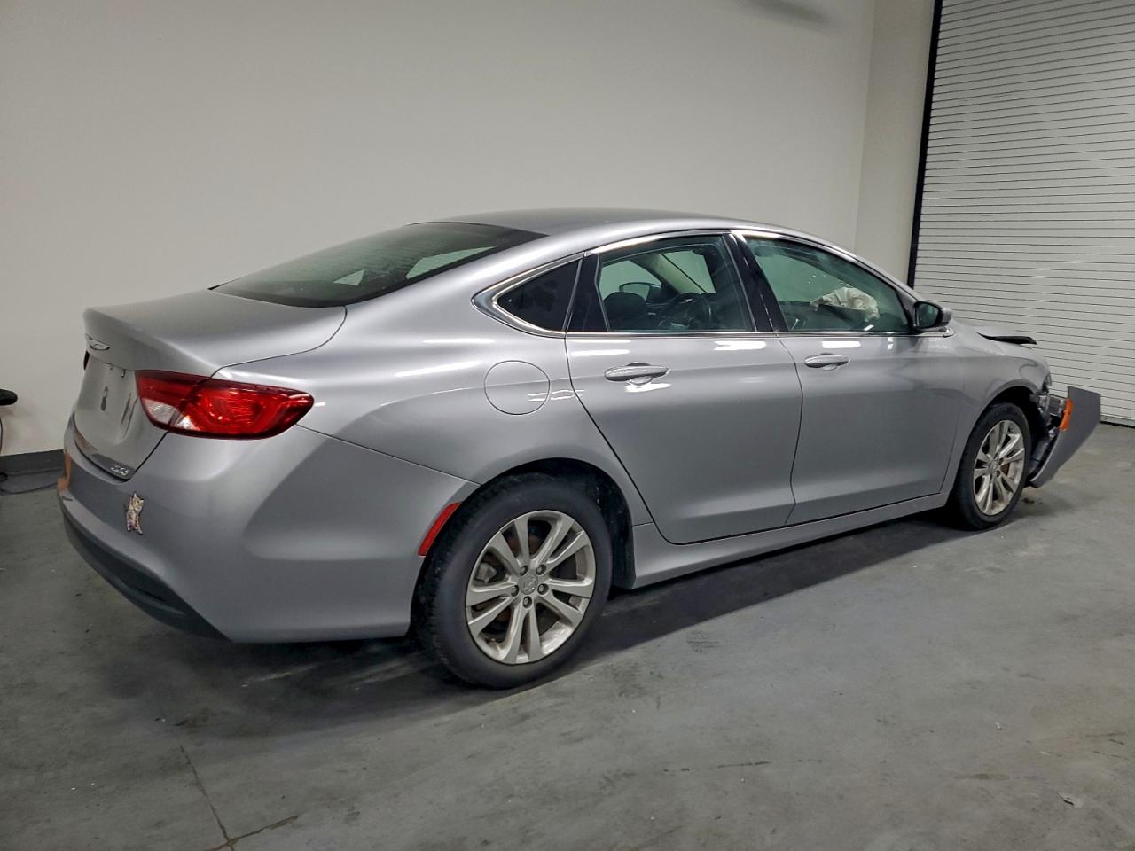 Chrysler 200 Lx Image 12