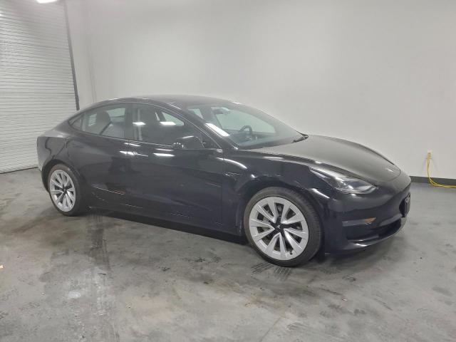 Tesla Model 3 Image 3