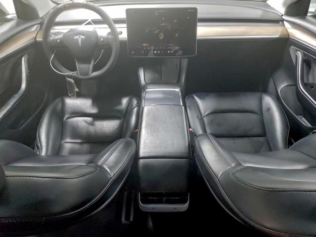 Tesla Model 3 Image 4