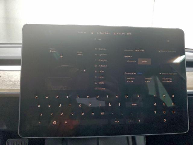 Tesla Model 3 Image 7