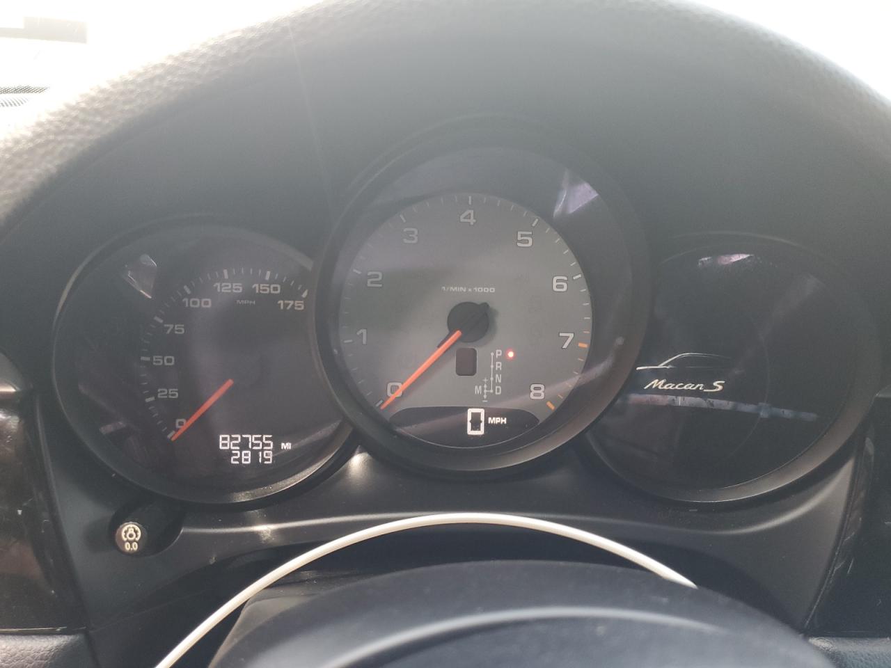 Porsche Macan S Image 11