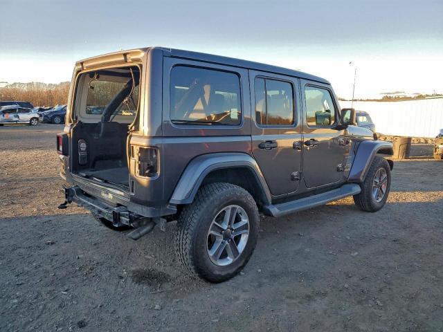 Jeep Wrangler Sahara Image 9