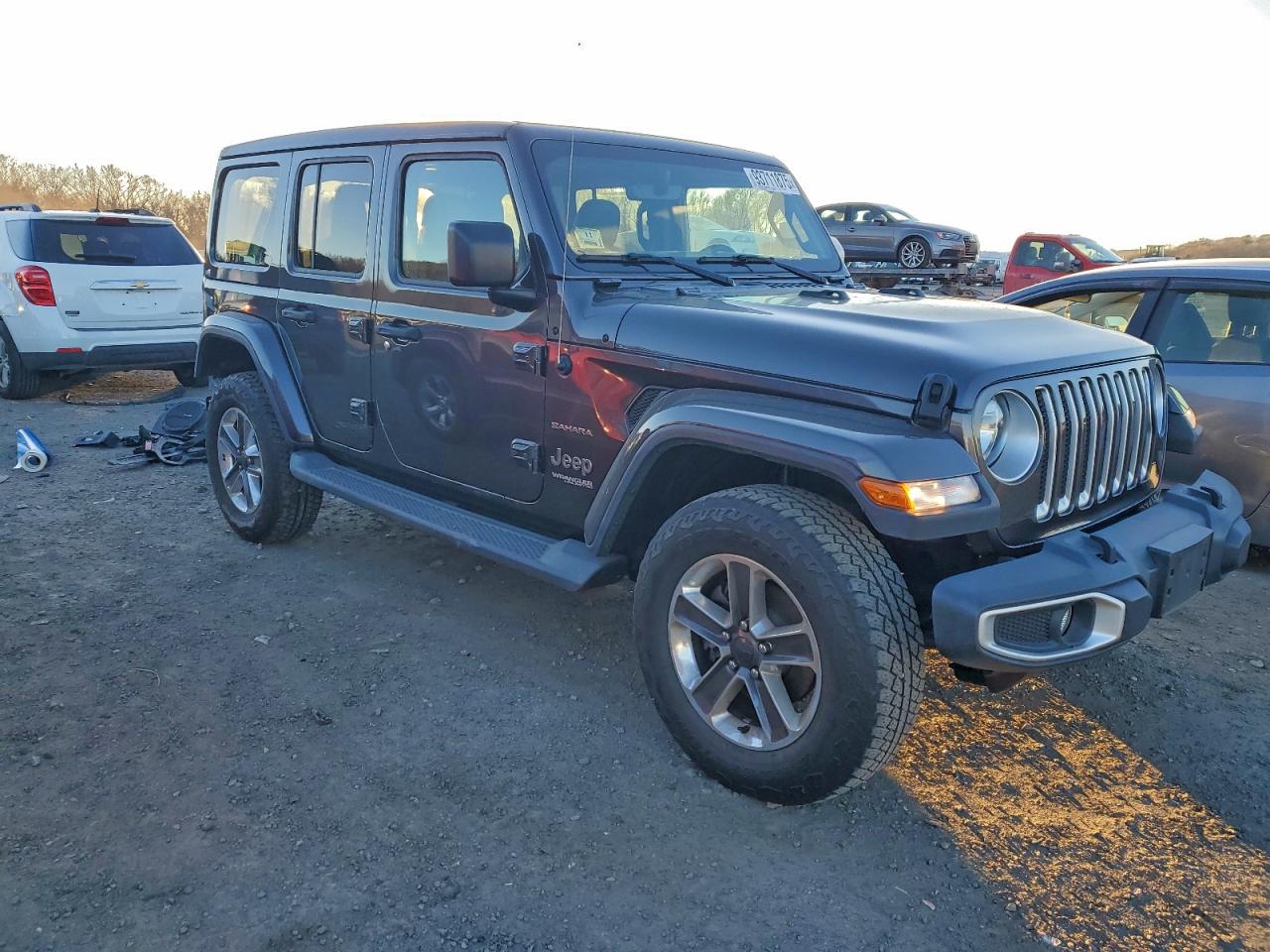 Jeep Wrangler Sahara Image 4