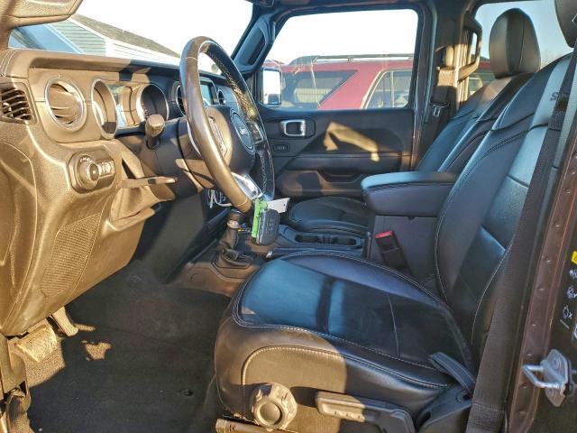 Jeep Wrangler Sahara Image 8