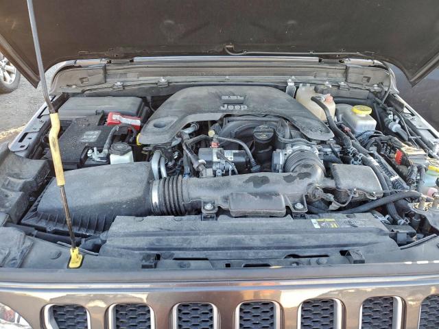 Jeep Wrangler Sahara Image 2