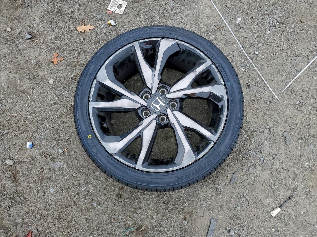 Honda Civic Sport Image 2