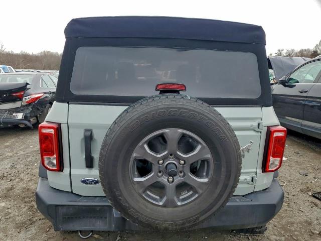 Ford Bronco Base Image 5