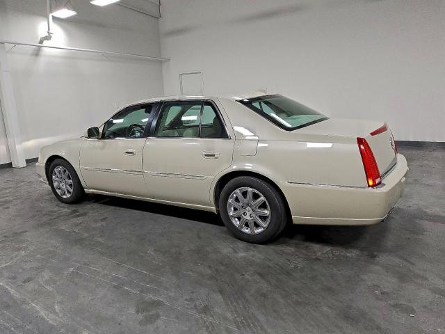 Cadillac DTS Premium Collection Image 9