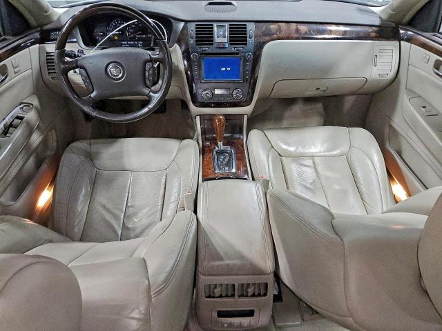 Cadillac DTS Premium Collection Image 8