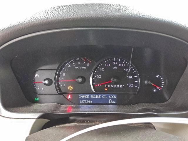 Cadillac DTS Premium Collection Image 11