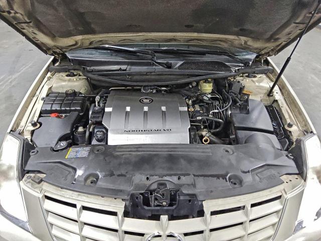 Cadillac DTS Premium Collection Image 12