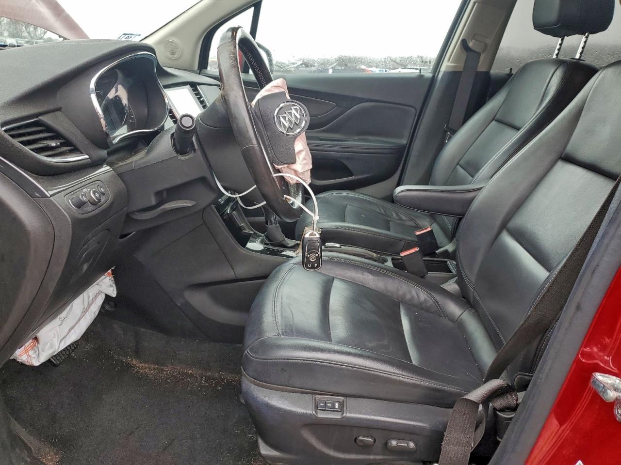 Buick Encore Essence Image 4