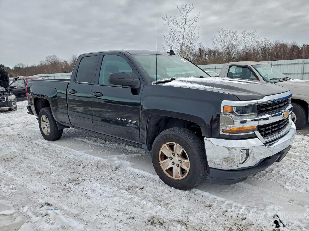 Chevrolet Silverado K1500 Lt Image 10
