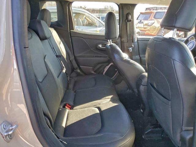 Jeep Renegade Trailhawk Image 11